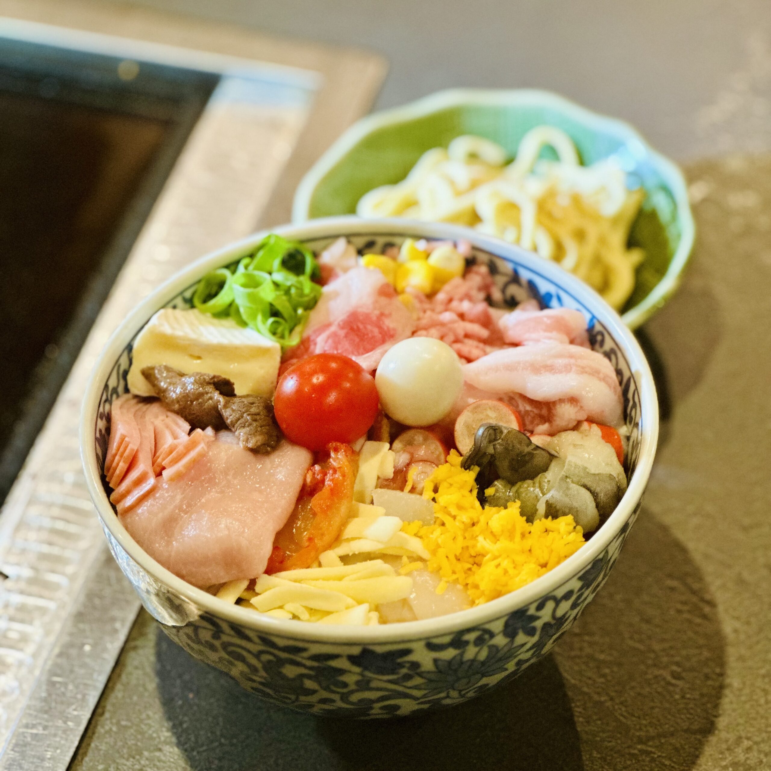 31種類具材のお好み焼き｜粉と水